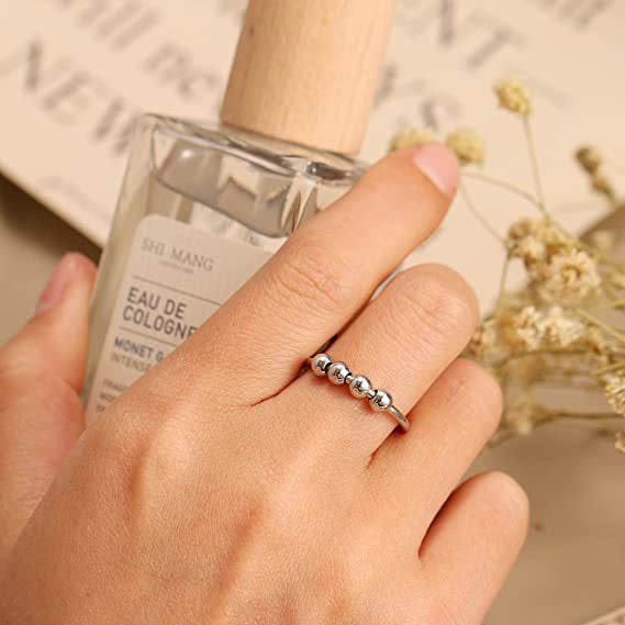 Fidget Beads Ring: Stylish Stress Relief